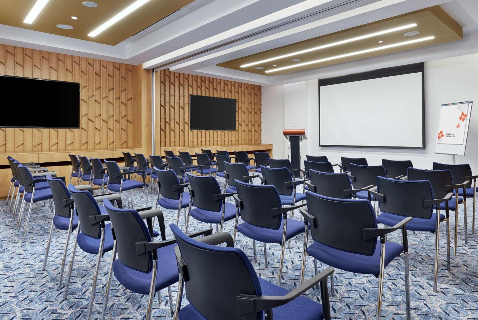 Hilton Garden Al Khuwair Masqat