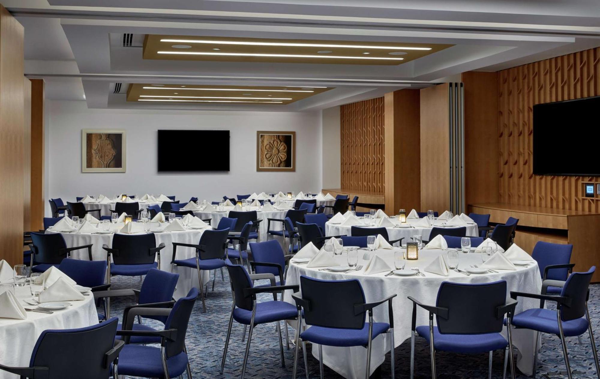 Hotel Hilton Garden Al Khuwair